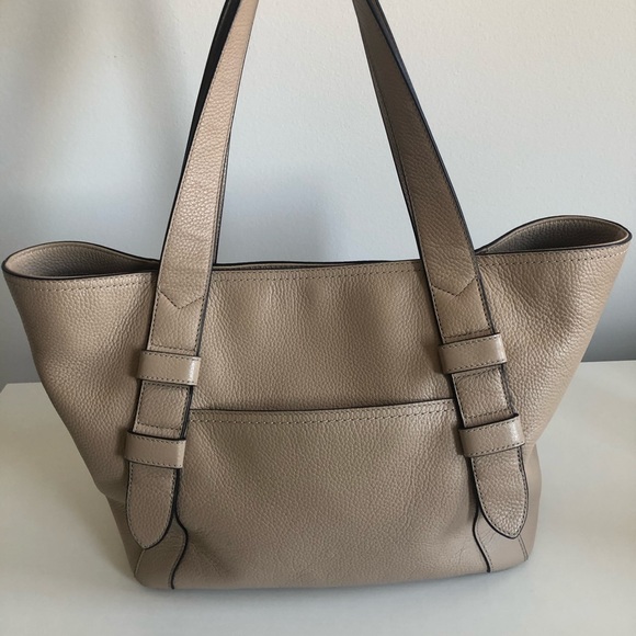 🤩HOST PICK🤩Like New Marc Jacobs Anchor Tote - Picture 8 of 16